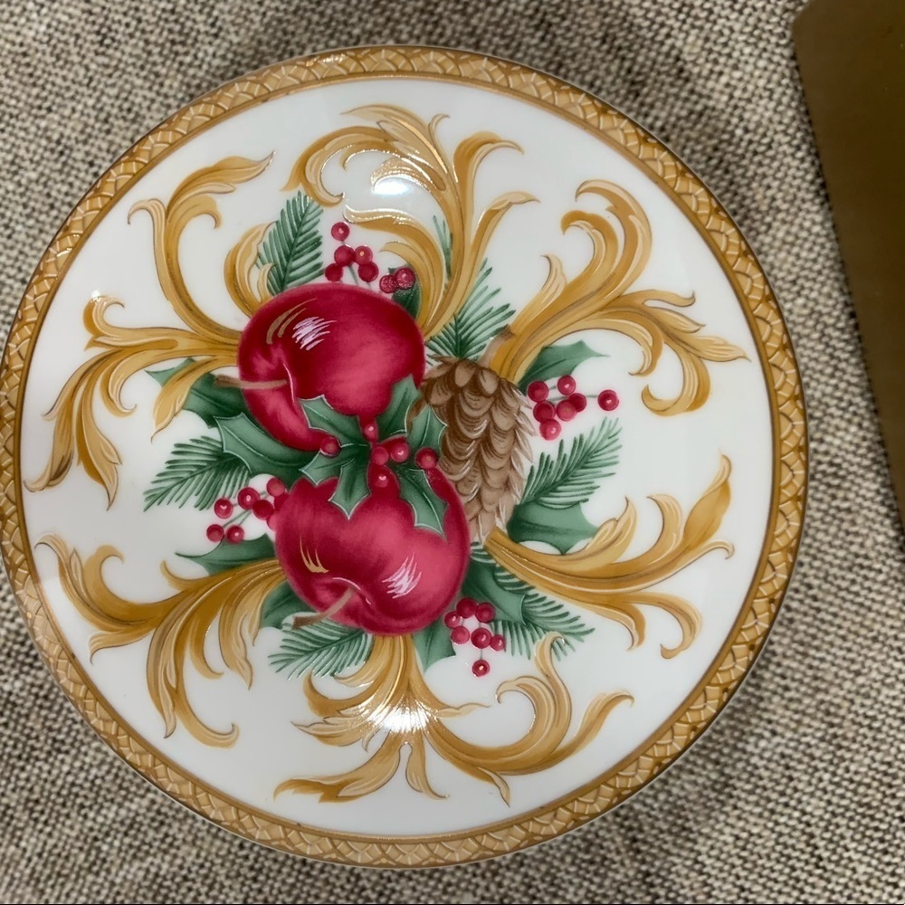 Mikasa holiday orchard lidded box candy dish - Picture 4 of 7